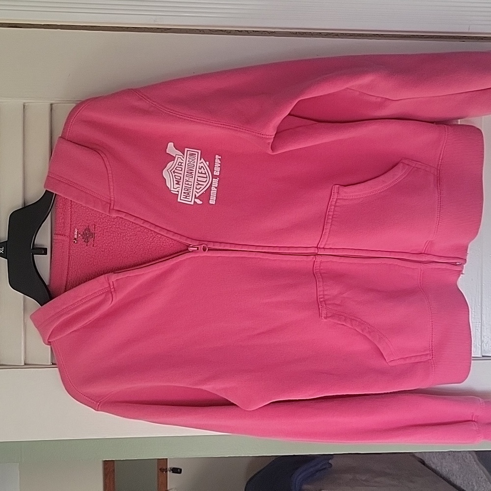Women's zip up Harley (not) Davidson jacket.